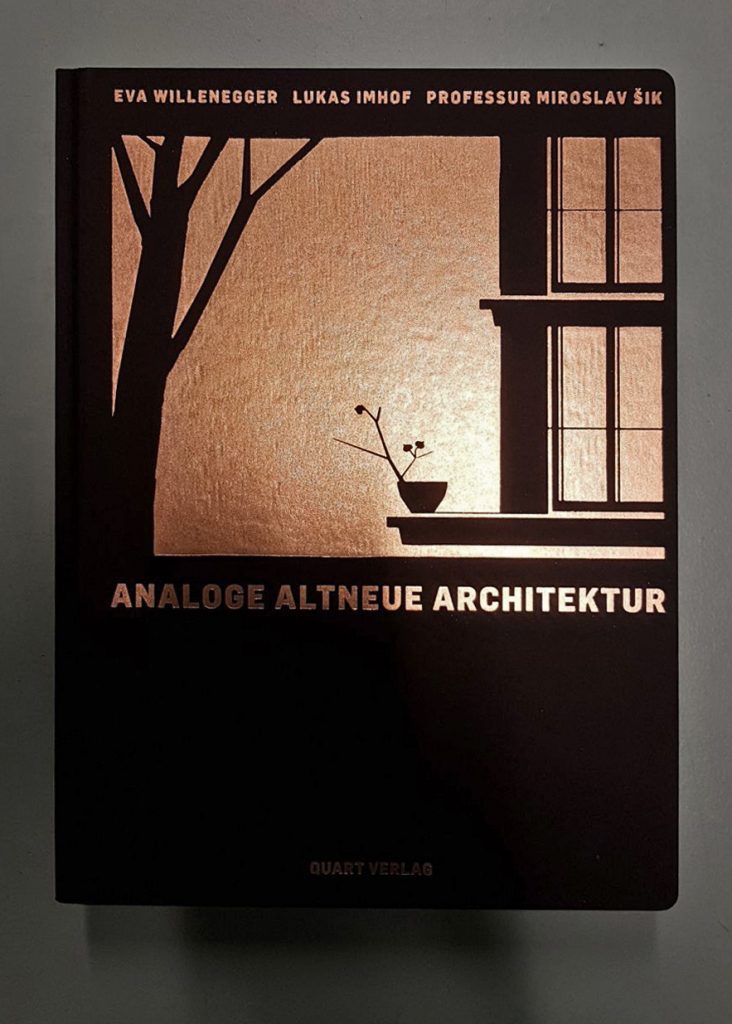 Analoge Altneue Architektur